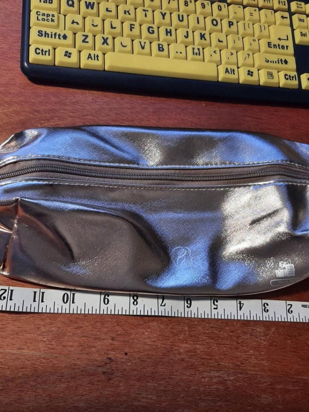 MEW ! Hair Trends Gold Rose Faux Leather Makeup Cosmetic Bag Sz 13.5x5.5x3.5 In
